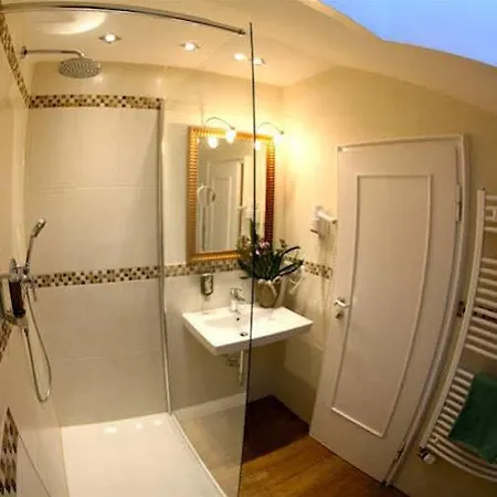 Alpenhof Garnihotel & Apart Otel