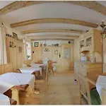 Alpenhof Garnihotel & Lägenhetshotell