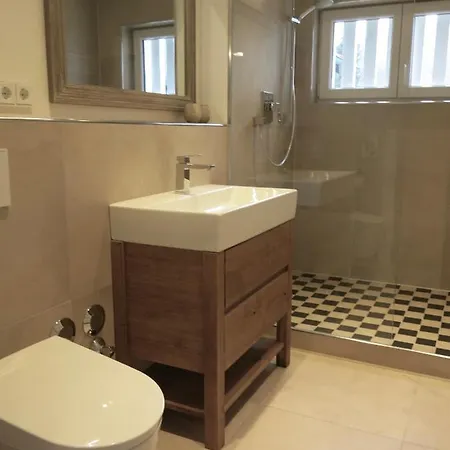 Aparthotel Alpenhof Garnihotel & Ferienwohnungen 3*