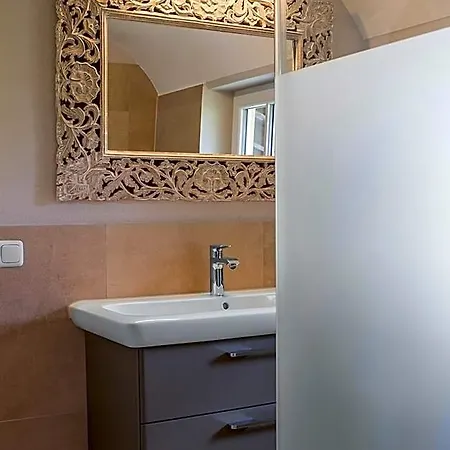 Alpenhof Garnihotel & شقة فندقية جارمش بارتنكيرشن